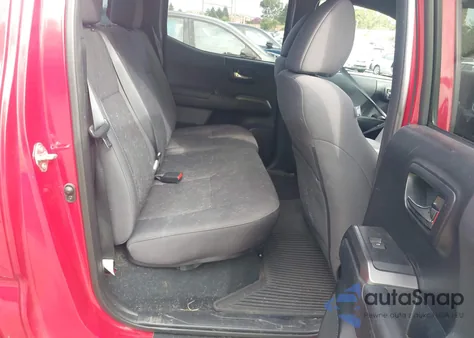 2017 Toyota Tacoma Trd Sport z USA, uszkodzony, nr VIN 3TMCZ5AN4HM070751